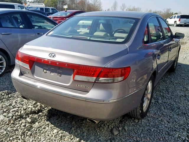 KMHFC46F96A039026 - 2006 HYUNDAI AZERA SE GRAY photo 4