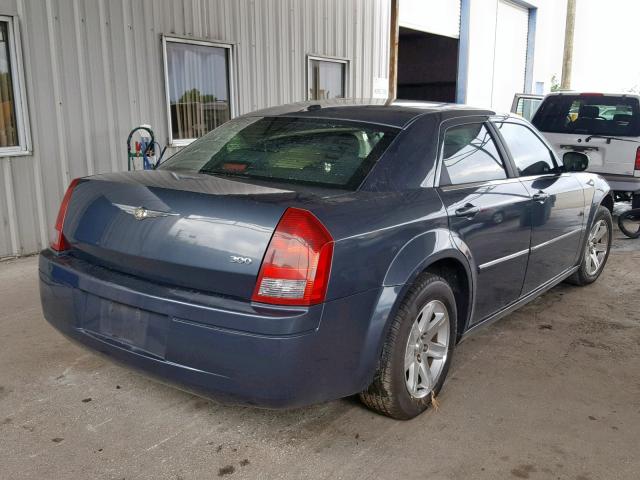 2C3LA43R47H697694 - 2007 CHRYSLER 300 BLUE photo 4