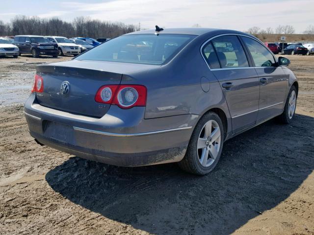 WVWAK73C98E221818 - 2008 VOLKSWAGEN PASSAT KOM GRAY photo 4