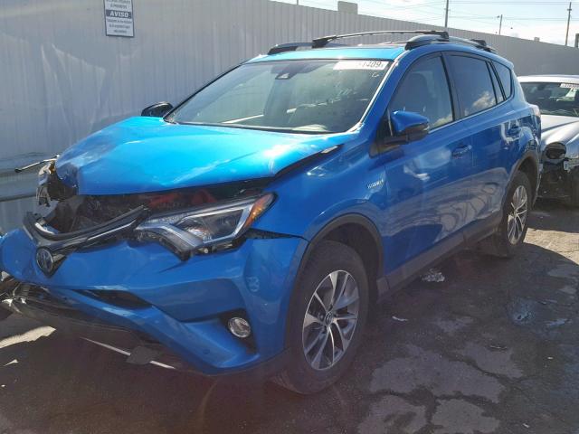 JTMRJREV2HD152718 - 2017 TOYOTA RAV4 HV LE BLUE photo 2