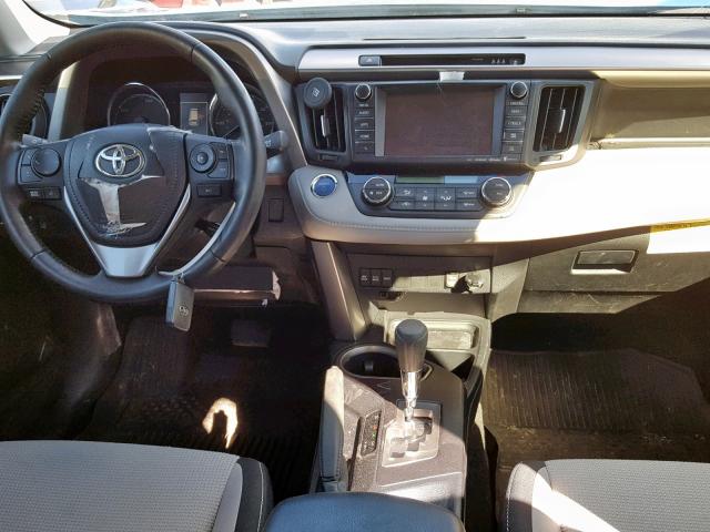 JTMRJREV2HD152718 - 2017 TOYOTA RAV4 HV LE BLUE photo 9