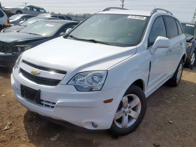 3GNAL3E54CS641643 - 2012 CHEVROLET CAPTIVA SP WHITE photo 2