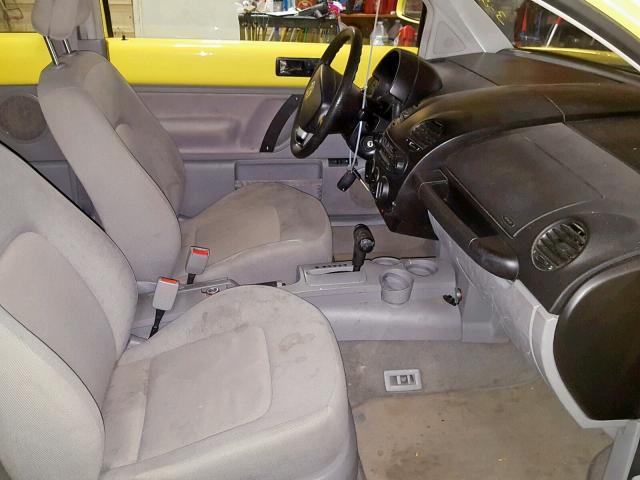 3VWCC21C5XM464737 - 1999 VOLKSWAGEN NEW BEETLE Gelb Foto 5