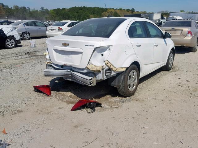 1G1JA5SH8G4183337 - 2016 CHEVROLET SONIC LS WHITE photo 4