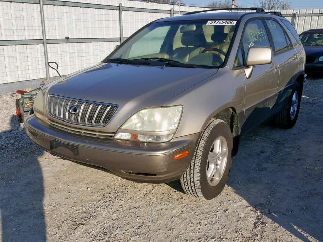 JTJHF10U920291673 - 2002 LEXUS RX 300 BEIGE photo 2