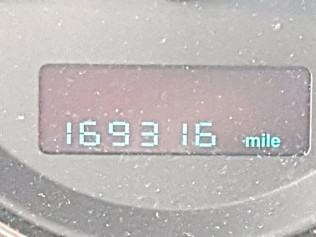 1J8HG58N76C246958 - 2006 JEEP COMMANDER თეთრი ფოტო 8