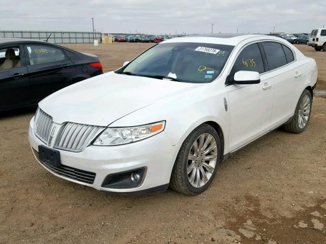 1LNHL9ER3BG605027 - 2011 LINCOLN MKS WHITE photo 2