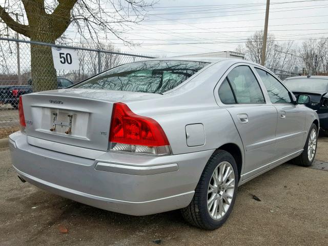 YV1RS547462528153 - 2006 VOLVO S60 T5 SILVER photo 4