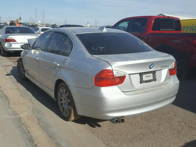 WBAVD33526KV60308 - 2006 BMW 330 XI SILVER photo 3