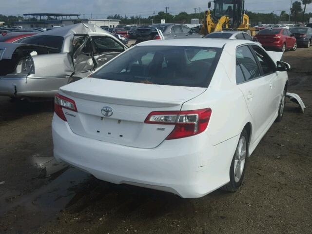 4T1BF1FK1DU675470 - 2013 TOYOTA CAMRY L/SE WHITE photo 4