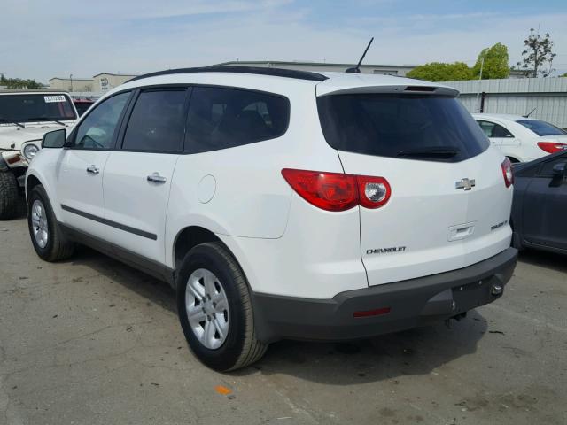 1GNLREED8AS153430 - 2010 CHEVROLET TRAVERSE L WHITE photo 3