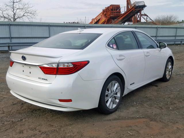 JTHBW1GG0E2040573 - 2014 LEXUS ES 300H WHITE photo 4