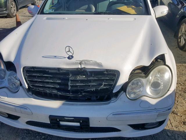 WDBRF40J85F692324 - 2005 MERCEDES-BENZ C 230K SPO WHITE photo 9