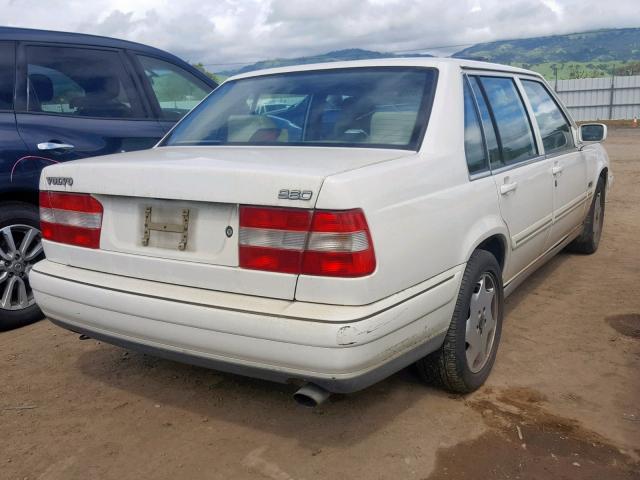 YV1KS9604T1087022 - 1996 VOLVO 960 WHITE photo 4