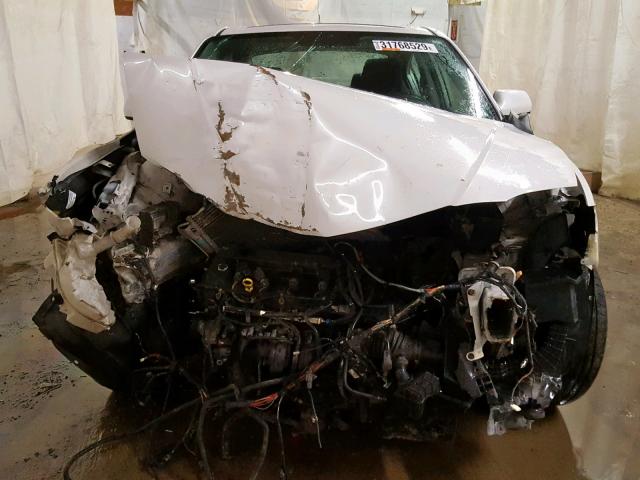 JM1BK123161436830 - 2006 MAZDA 3 S WHITE photo 9