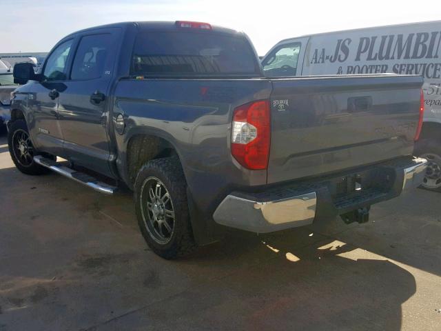 5TFEW5F17GX195145 - 2016 TOYOTA TUNDRA CRE GRAY photo 3