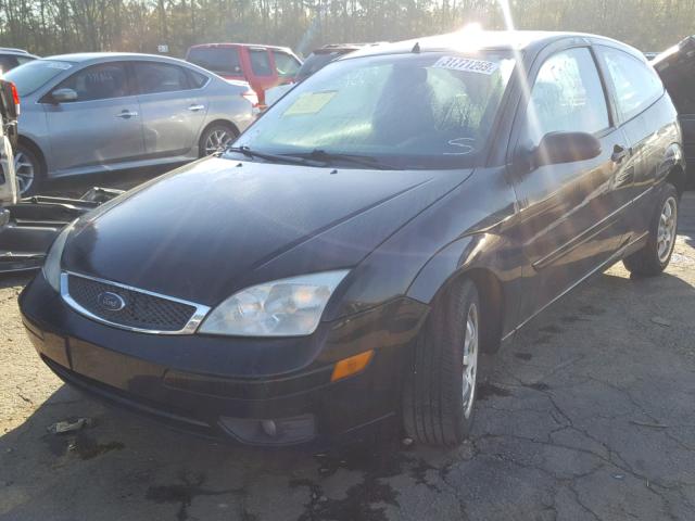 3FAFP31N95R123178 - 2005 FORD FOCUS ZX3 BLUE photo 2