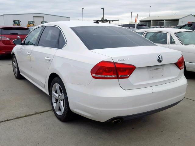 1VWBP7A3XCC016003 - 2012 VOLKSWAGEN PASSAT SE WHITE photo 3