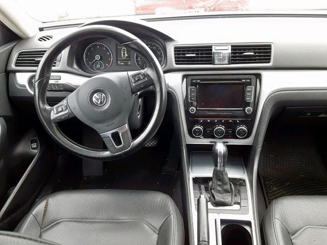 1VWBP7A3XCC016003 - 2012 VOLKSWAGEN PASSAT SE WHITE photo 9