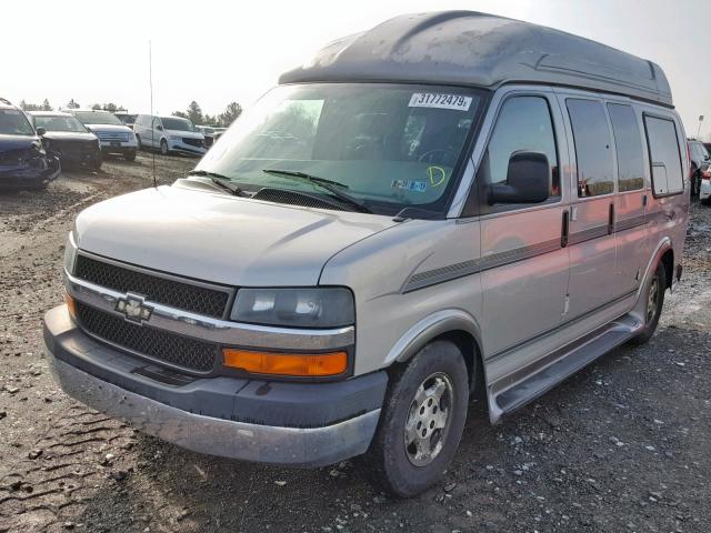 1GBFG15T161148924 - 2006 CHEVROLET EXPRESS G1 GRAY photo 2