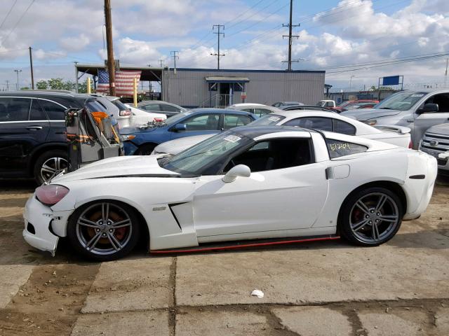 1G1YY26W085105843 - 2008 CHEVROLET CORVETTE WHITE photo 9