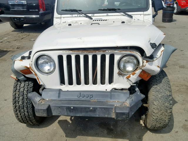 1J4FY19S3XP496369 - 1999 JEEP WRANGLER / WHITE photo 9