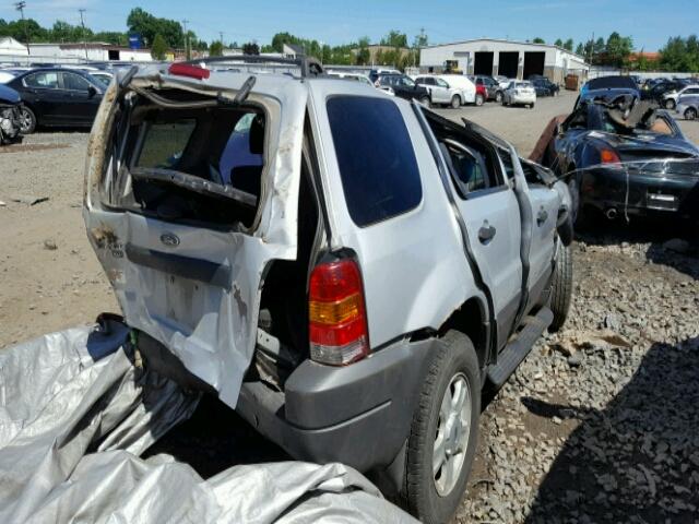 1FMYU93143KA42868 - 2003 FORD ESCAPE SILVER photo 4