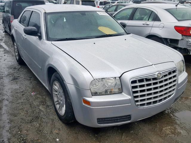 2C3KA43R17H618882 - 2007 CHRYSLER 300 SILVER photo 1