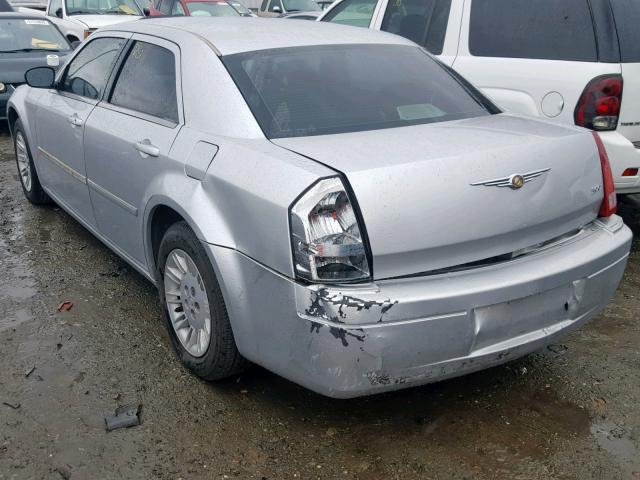 2C3KA43R17H618882 - 2007 CHRYSLER 300 SILVER photo 3