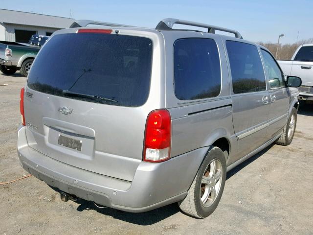 1GNDV33LX5D185966 - 2005 CHEVROLET UPLANDER L 银色 照片 4