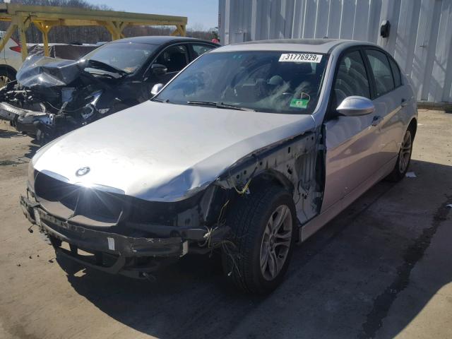 WBAVC57568NK77940 - 2008 BMW 328 I SULE SILVER photo 2