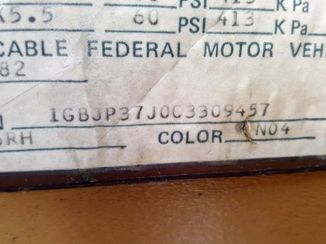 1GBJP37J0C3309457 - 1982 CHEVROLET P30 CREAM photo 10