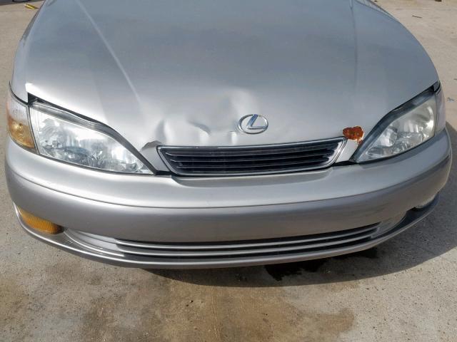 JT8BF28GXW5024725 - 1998 LEXUS ES 300 SILVER photo 9