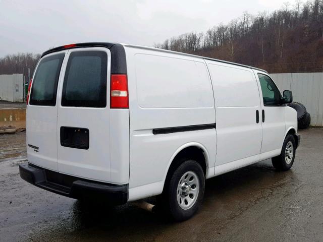 1GCSGAFX5E1157829 - 2014 CHEVROLET EXPRESS G1 WHITE photo 4