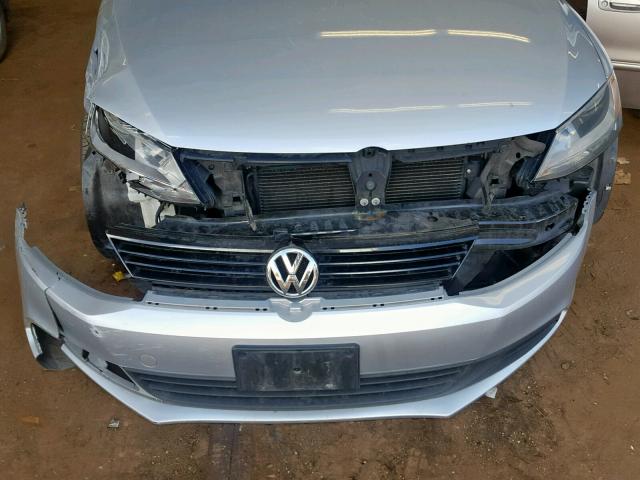 3VW2K7AJ0CM458655 - 2012 VOLKSWAGEN JETTA BASE SILVER photo 9