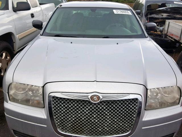 2C3KA43R06H262536 - 2006 CHRYSLER 300 SILVER photo 9