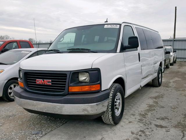 1GJZ7ZFG4B1162439 - 2011 GMC SAVANA G35 WHITE photo 2