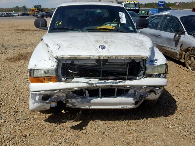 1B7GL2AX6YS787601 - 2000 DODGE DAKOTA QUA WHITE photo 9