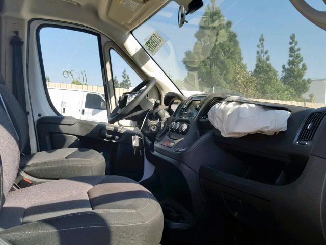 3C6TRVDG7JE147858 - 2018 RAM PROMASTER 白色 照片 5
