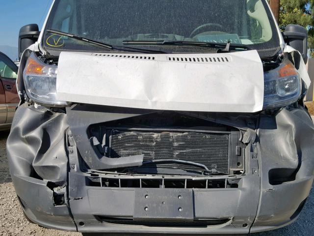 3C6TRVDG7JE147858 - 2018 RAM PROMASTER 白色 照片 9