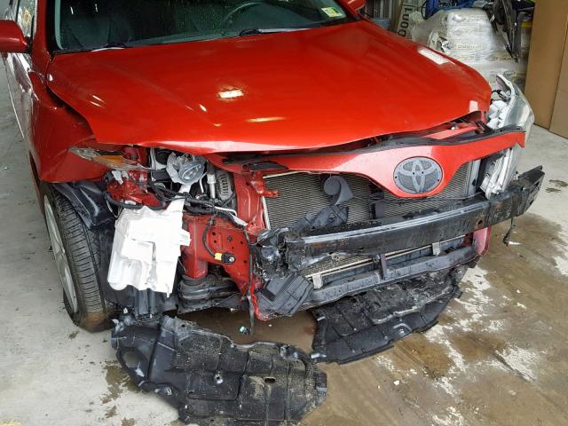 4T1BF3EK6BU675846 - 2011 TOYOTA CAMRY BASE RED photo 9
