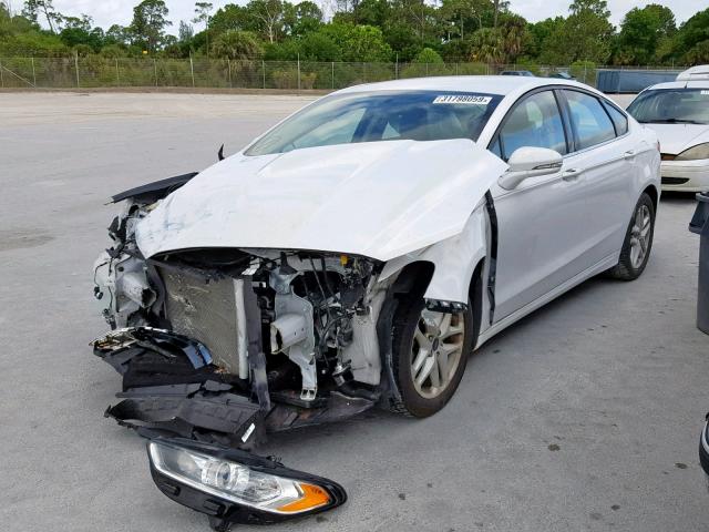 3FA6P0H78GR254983 - 2016 FORD FUSION SE WHITE photo 2