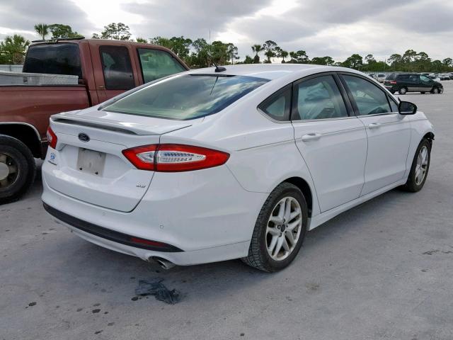 3FA6P0H78GR254983 - 2016 FORD FUSION SE WHITE photo 4