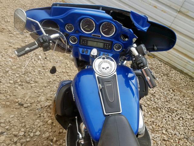 1HD1FC4167Y630803 - 2007 HARLEY-DAVIDSON FLHTCUI BLUE photo 5