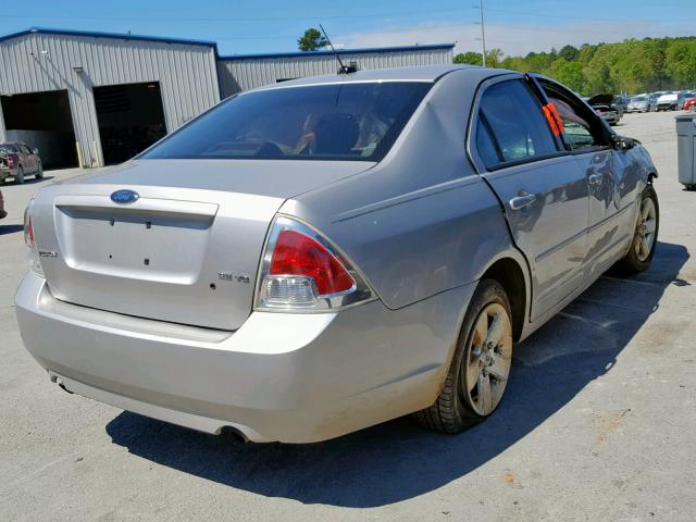 3FAHP07107R221742 - 2007 FORD FUSION SE SILVER photo 4