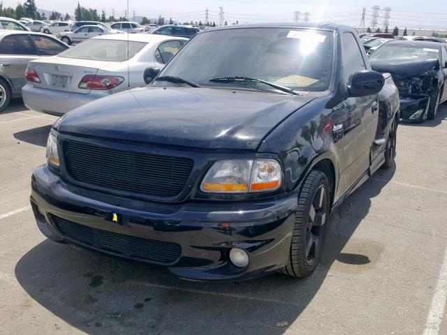 2FTRF073X3CA82693 - 2003 FORD F150 SVT L BLACK photo 2