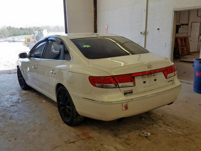 KMHFC46F38A333234 - 2008 HYUNDAI AZERA SE WHITE photo 3