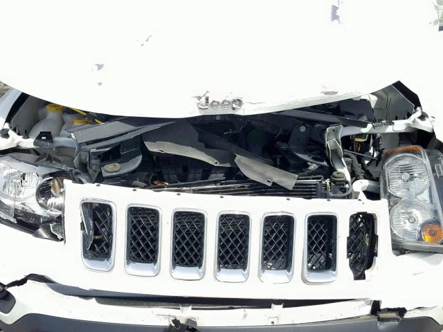 1C4NJCBA2GD687835 - 2016 JEEP COMPASS SP 白色 照片 7
