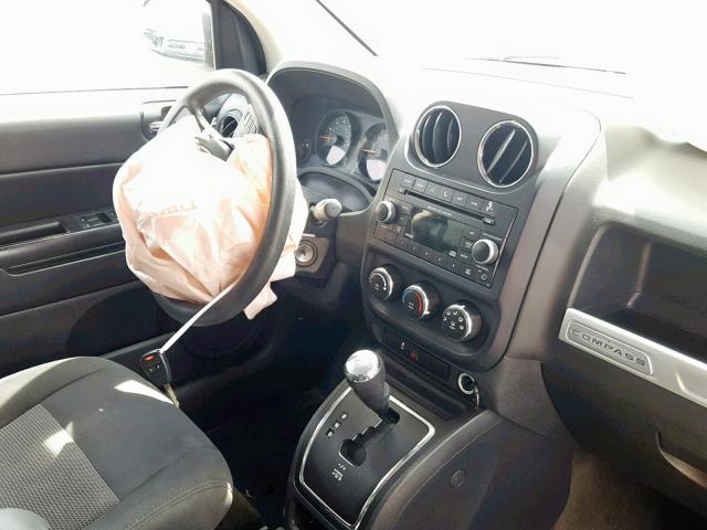 1C4NJCBA2GD687835 - 2016 JEEP COMPASS SP 白色 照片 9