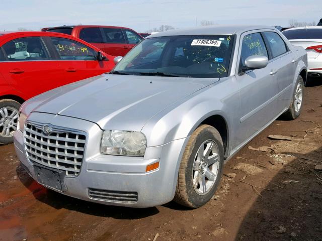 2C3LA43R66H246801 - 2006 CHRYSLER 300 SILVER photo 2